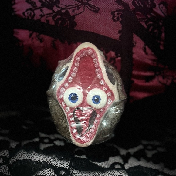 Beetlejuice Eyes for you Bath Bomb set - Picture 4 of 8